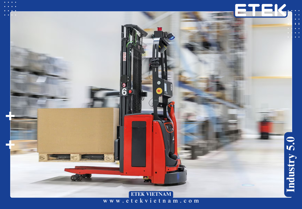 AGV DẠNG XE NÂNG