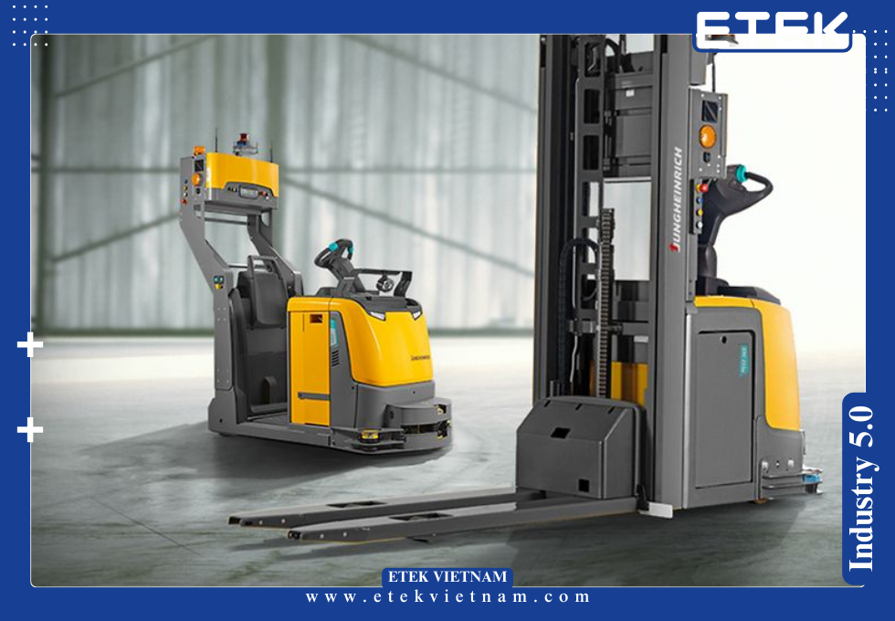 AGV DẠNG XE NÂNG
