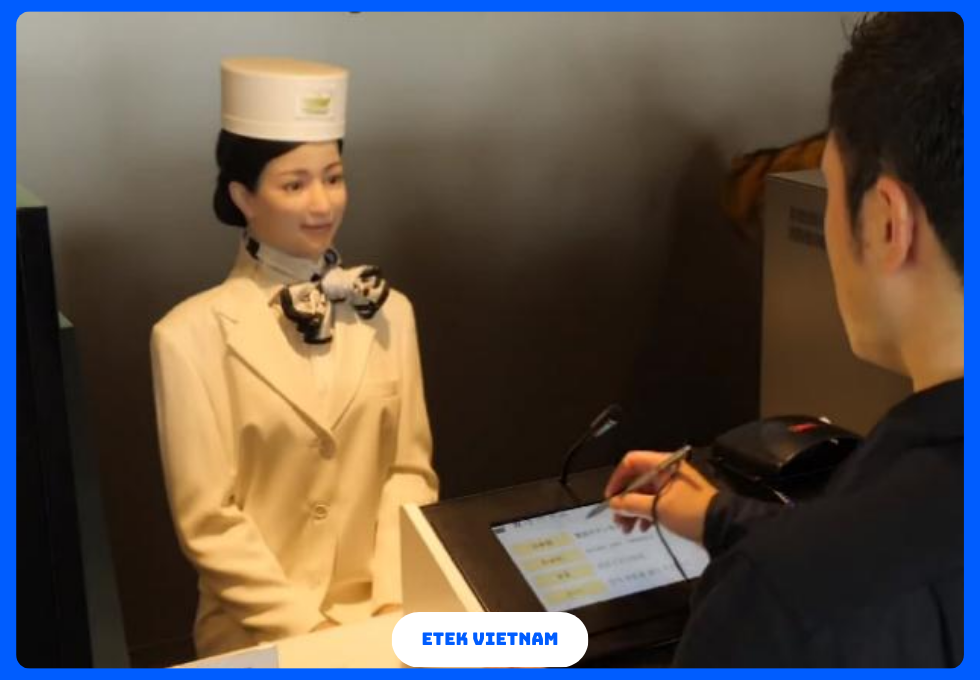 *ROBOT LỄ TÂN HÌNH NGƯỜI