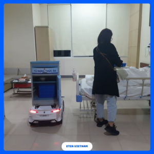 5 CÂU CHUYỆN THÀNH CÔNG ROBOT GIAO THỨC ĂN CHO BỆNH NHÂN KHI BỆNH VIỆN ỨNG DỤNG