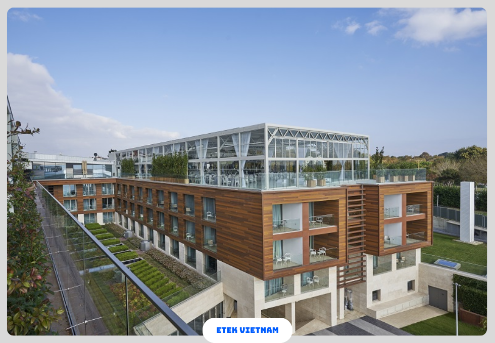 MÁI ĐÓNG MỞ KHÁCH SẠN RESORT